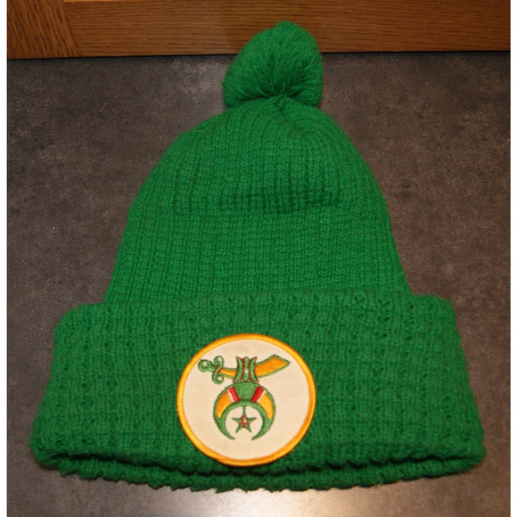 Vintage 70s Masonic Shriner Circle Patch Green Winter Knit Hat Ski Cap Pom Cuff - Picture 1 of 4